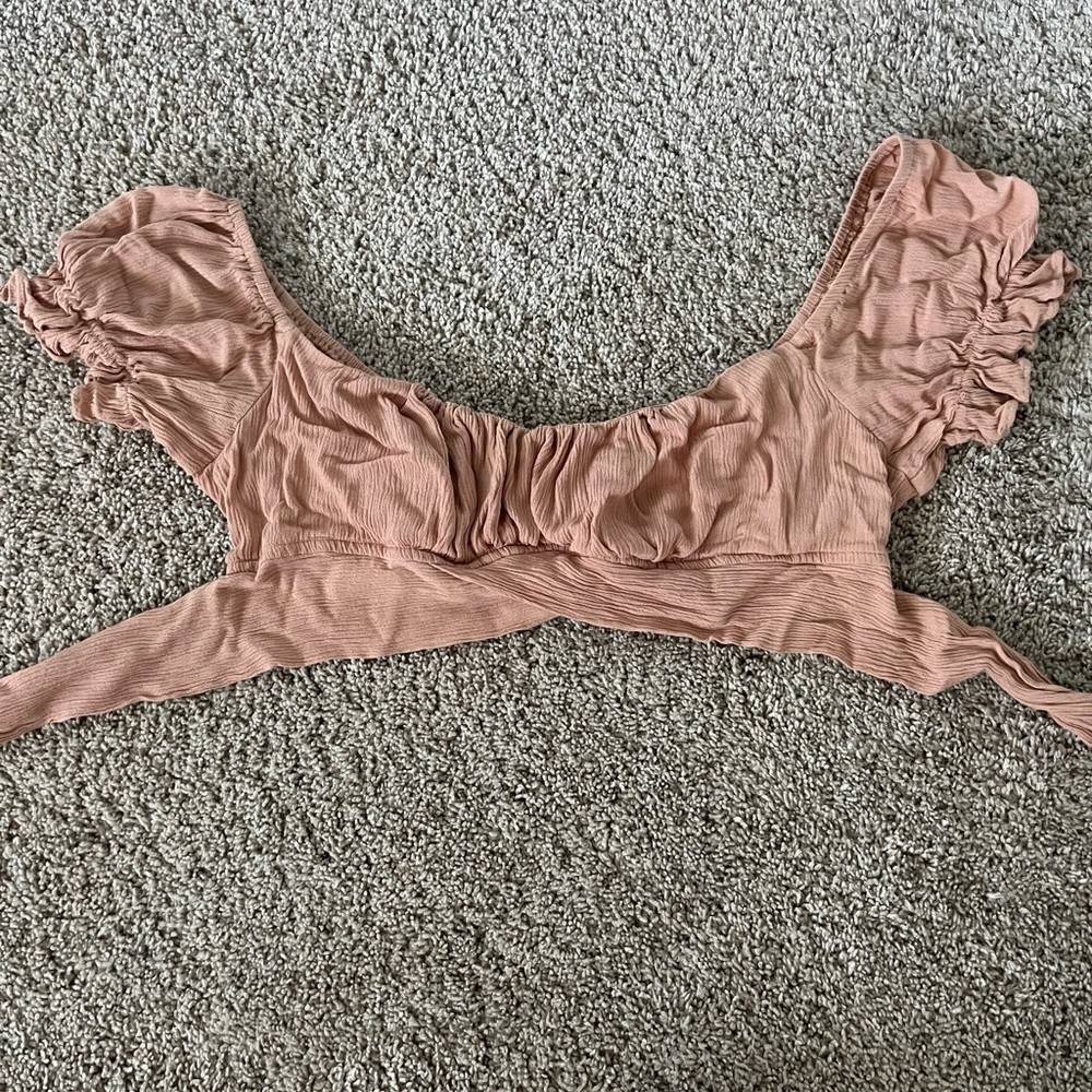 Pink off the shoulder tie top!! From Etty store!